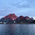 Idyllisk I Lofoten * رامبيرغ