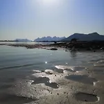 بيت للعطل Idyllisk I Lofoten