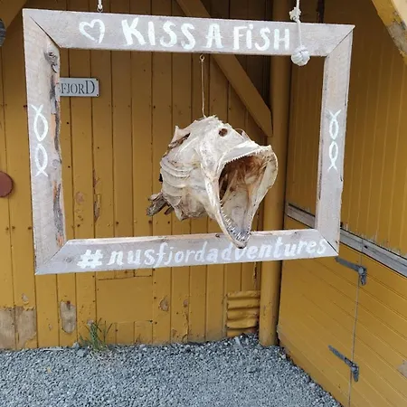 Idyllisk I Lofoten بيت للعطل